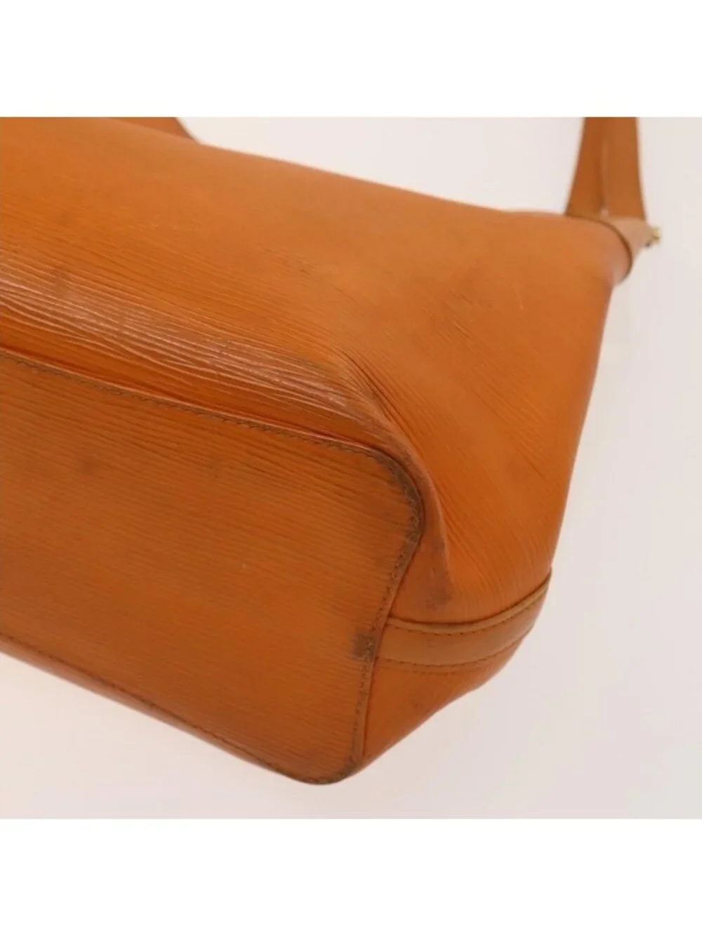 Authentic LOUIS VUITTON Epi Mandala MM Shoulder Bag Orange Mandarin M5889H LV